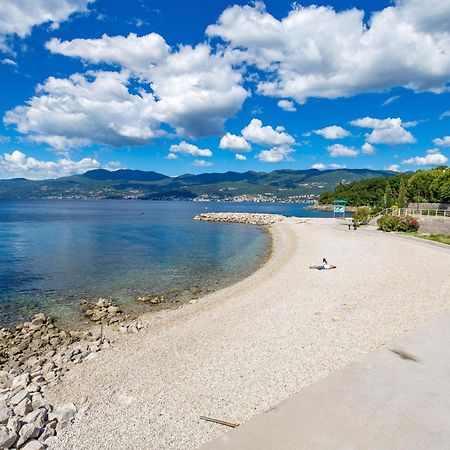 Apartments With Wifi Rijeka - 7825 외부 사진