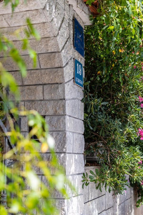 Apartments With Wifi Rijeka - 7825 외부 사진